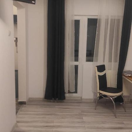 Garsoniera Turda Valeria Apartment ภายนอก รูปภาพ