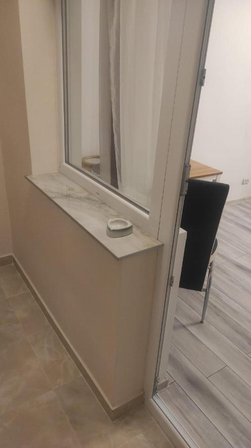 Garsoniera Turda Valeria Apartment ภายนอก รูปภาพ