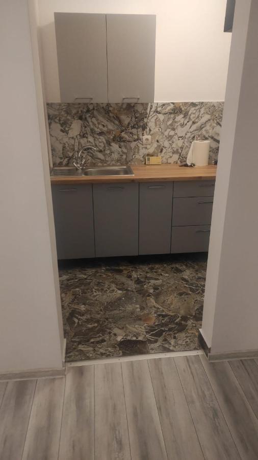 Garsoniera Turda Valeria Apartment ภายนอก รูปภาพ